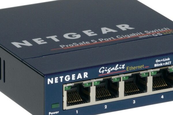 NETGEAR Switch Pro Safe 5-port 10/100/1000 GS105GE