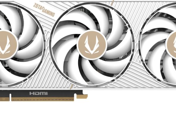 ZOTAC GeForce® RTX 5070 12GB AMP WHITE EDITION