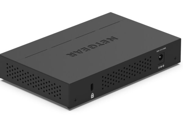 NETGEAR Switch 5-port 10/100/1000 GS305PP-300EUS